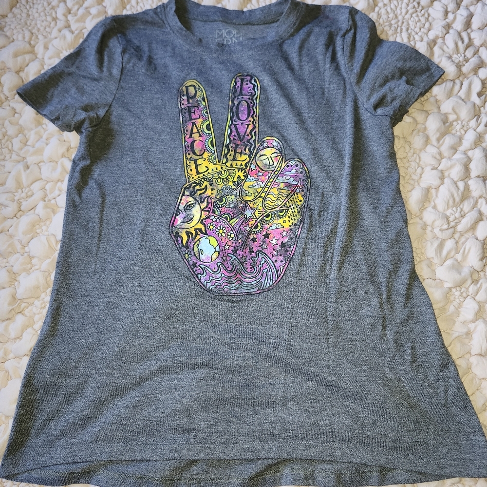 Graphic tee - Picture 2 of 2